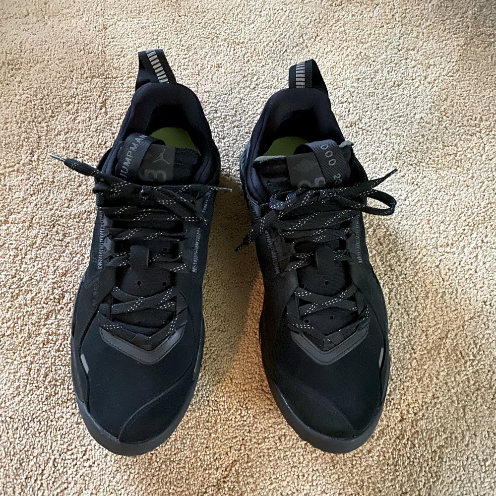 Jordan Delta Black Anthracite. Never worn.